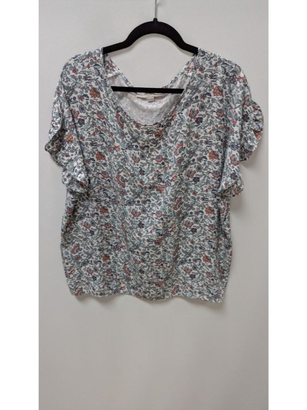 LOFT White Floral Knit-Back Ruffle Sleeve Blouse